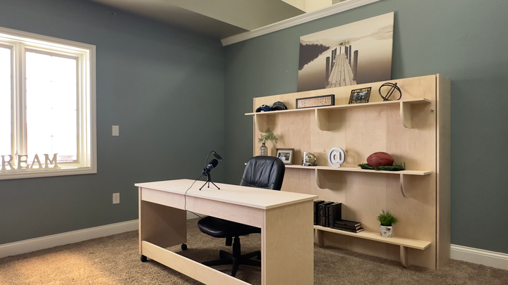 Economy DIY Rolling Desk