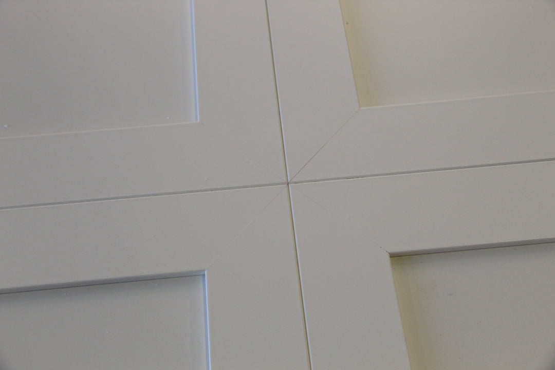 Shaker Face Murphy Bed Queen Melamine Classic White Discounted (VQMEL104-CW)